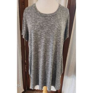 T65 Mossimo long gray heather knit top with rounded split hem and scoop neck